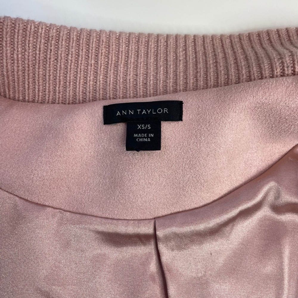 Ann Taylor Pink Faux Suede Snap Front Cape Jacket XS/S 583053 FA21 - Picture 12 of 14